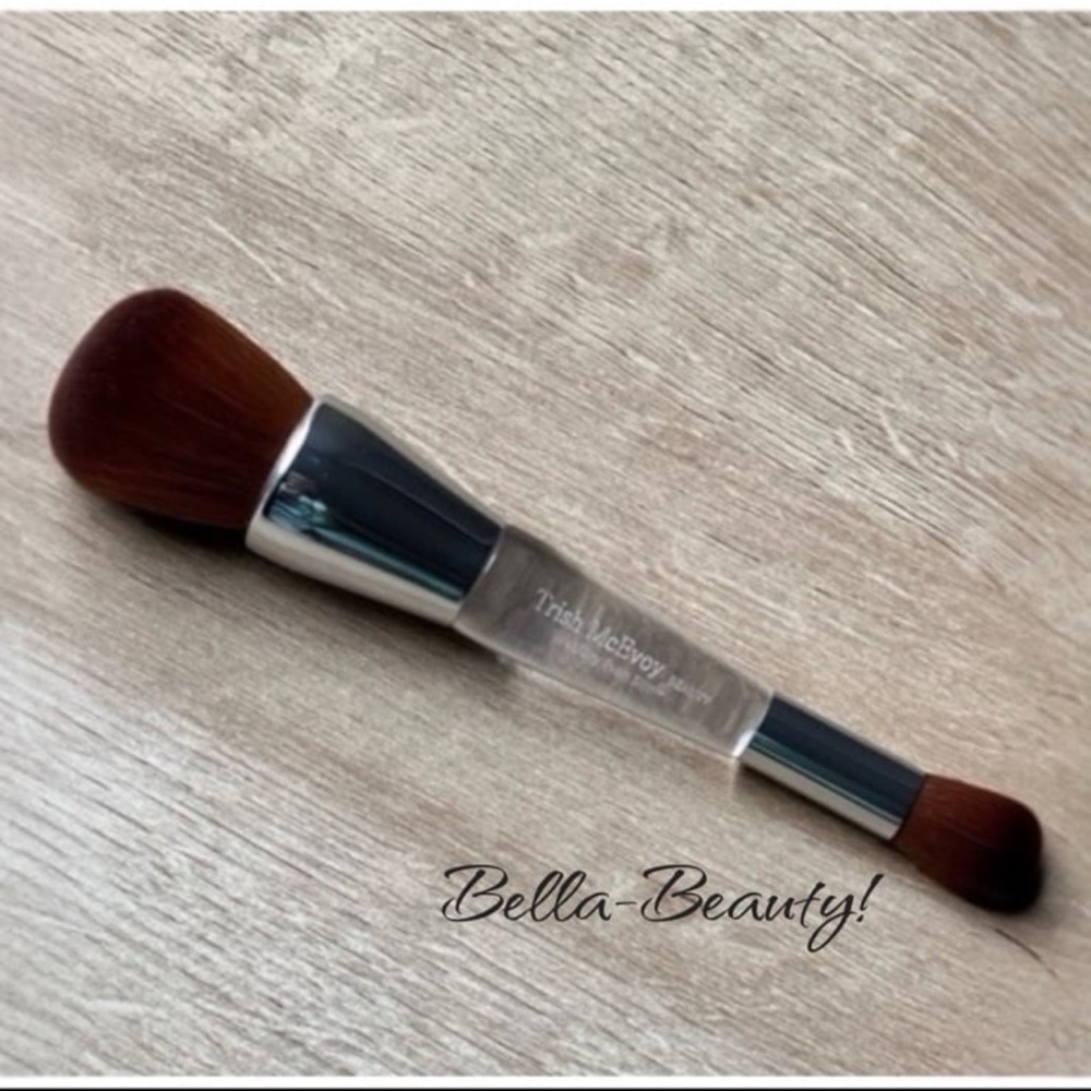 Trish McEvoy EVEN SKIN® Wet/Dry Dual-Ended Brush    ~NEW~   Foundation/Concealer - Picture 4 of 10
